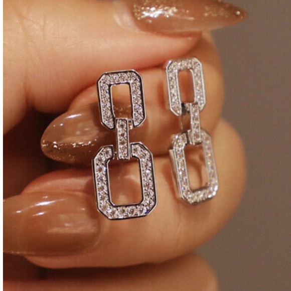 Gorgeous 925 Silver Drop Earrings White Sapphire - Picture 3 of 5